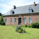 Le Clos Charmaine