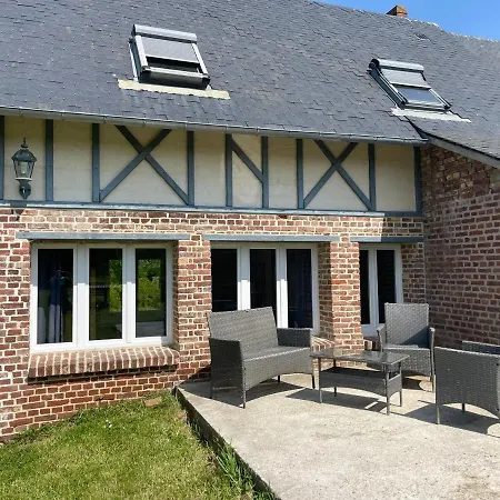 Le Clos Charmaine