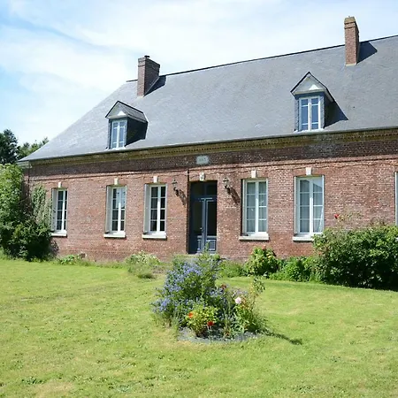 Le Clos Charmaine